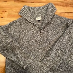 Universal Threads women’s mock turtleneck 3/4 zip sweater